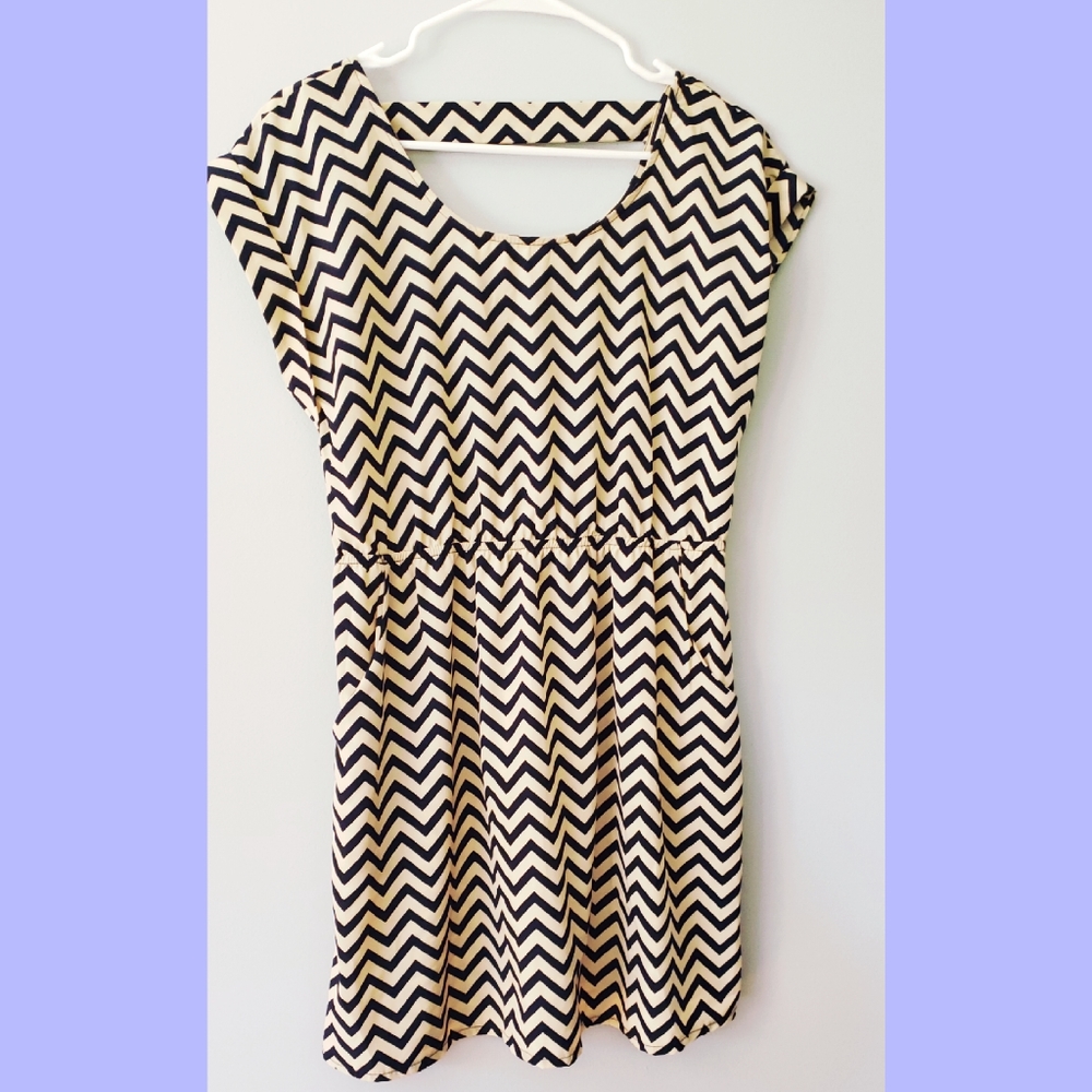 Cream and navy workwear zig zag stripe dress